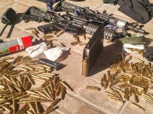 Armas apreendidas com suspeitos de atacar Protege no ABC (Foto: Reprodução/WhatsApp)